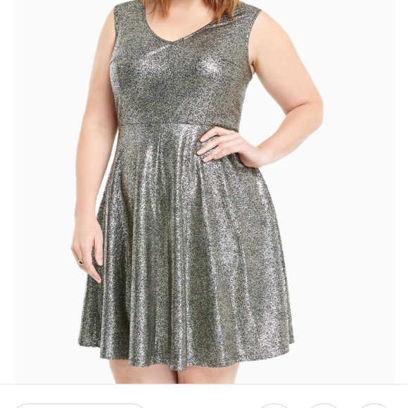 torrid Dresses & Skirts - Torrid Silver Shimmering Dress Size 1